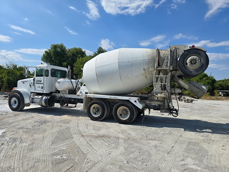 2014-peterbilt-365-image-14