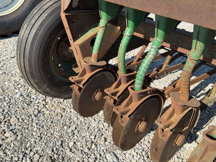 oliver-superior-grain-drill-image-35