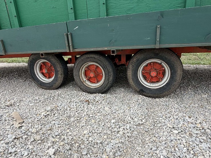 33'-trailer-image-6