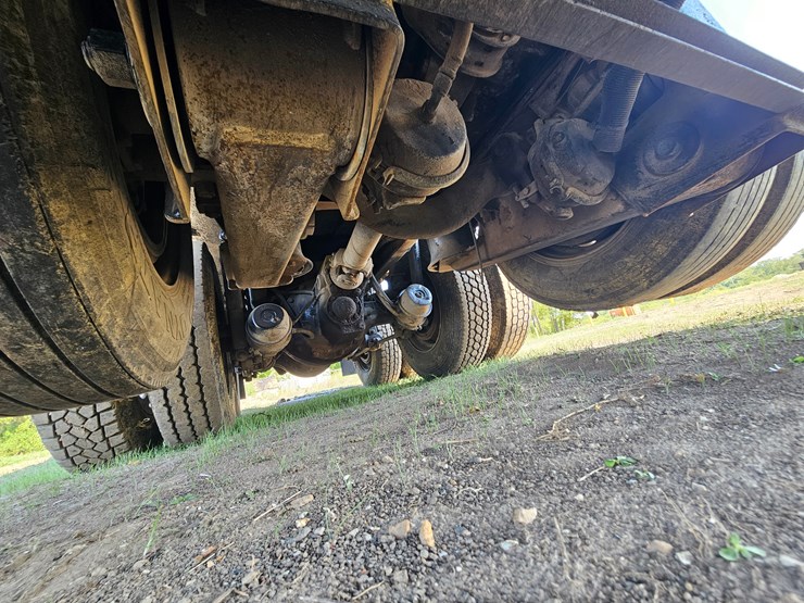 2006-sterling-l9500-image-109