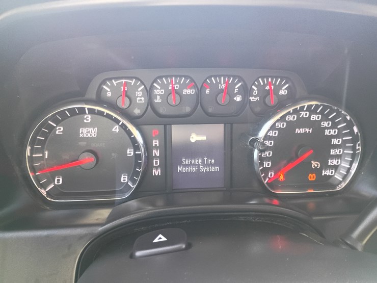 2014-chevrolet-silverado-image-54