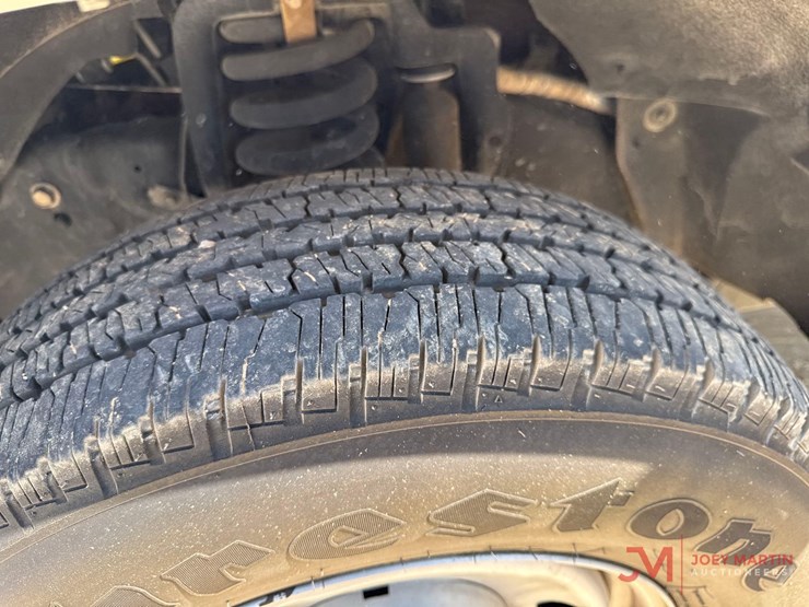 2015-ford-f250-xl-image-5