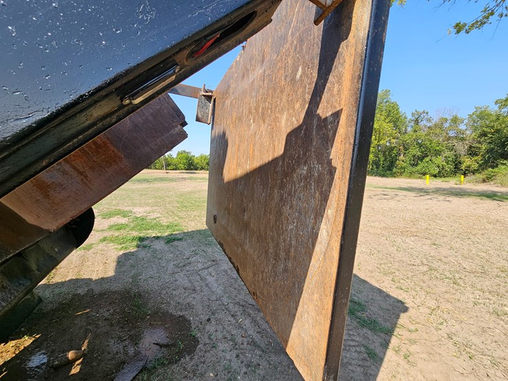 2006-sterling-l9500-image-47