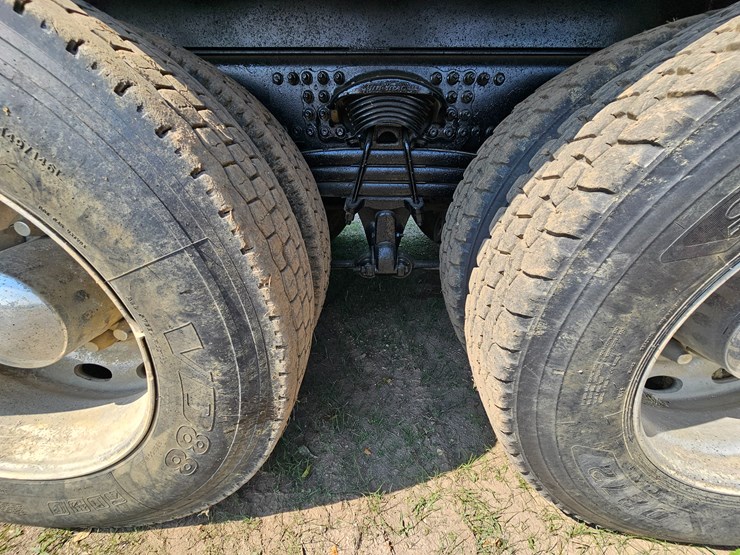 2006-sterling-l9500-image-122