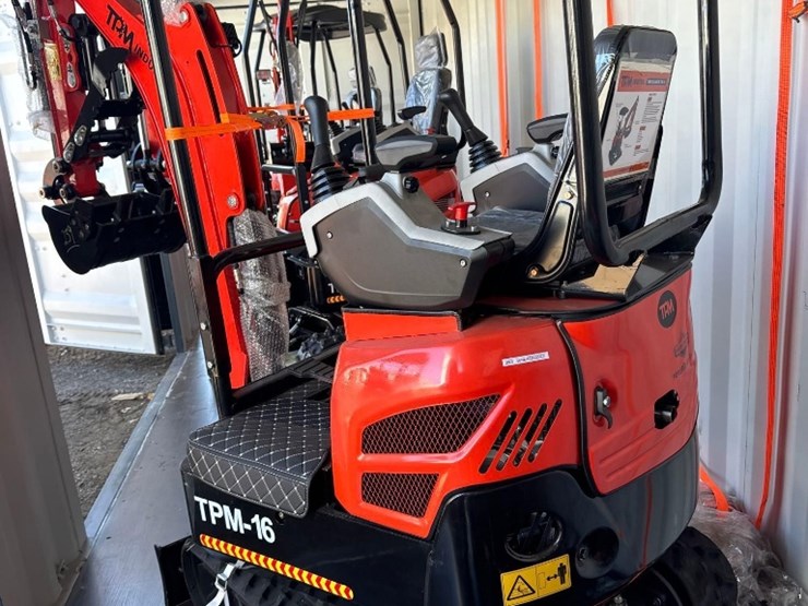 new-tpm-industrial-co-mini-excavator-model-tpm-16-image-2