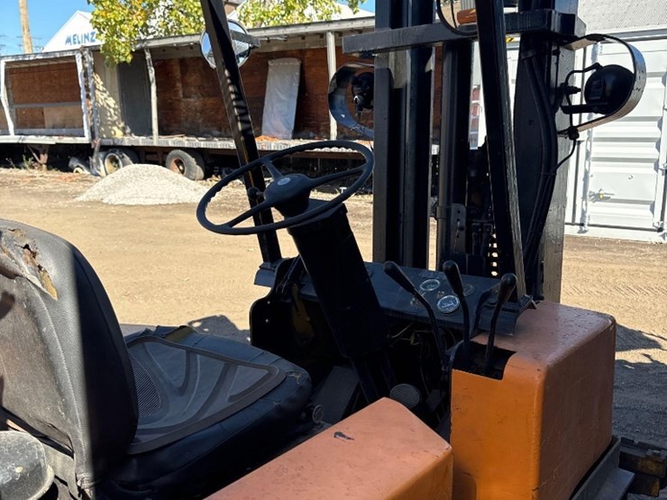 allis-chalmers-double-mast-lp-forklift-image-4