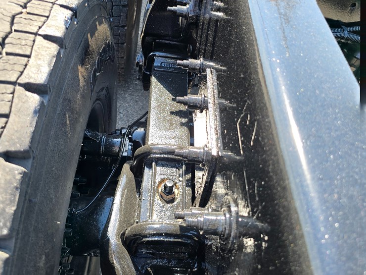 2014-peterbilt-388-image-127