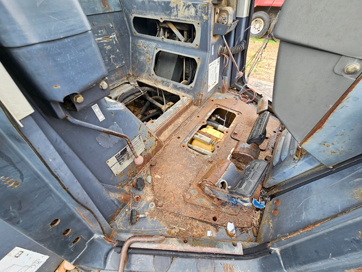 komatsu-d61ex-image-23