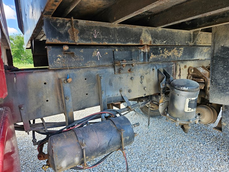 1993-ford-f800-image-74