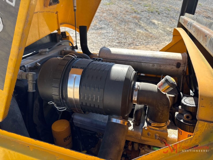 jcb-930-image-10