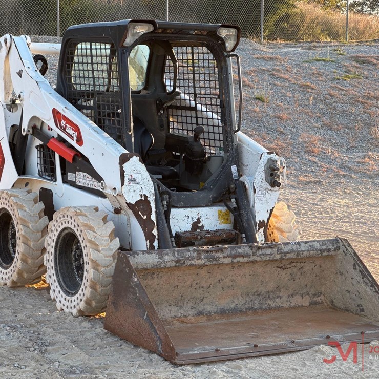 2021 BOBCAT S590