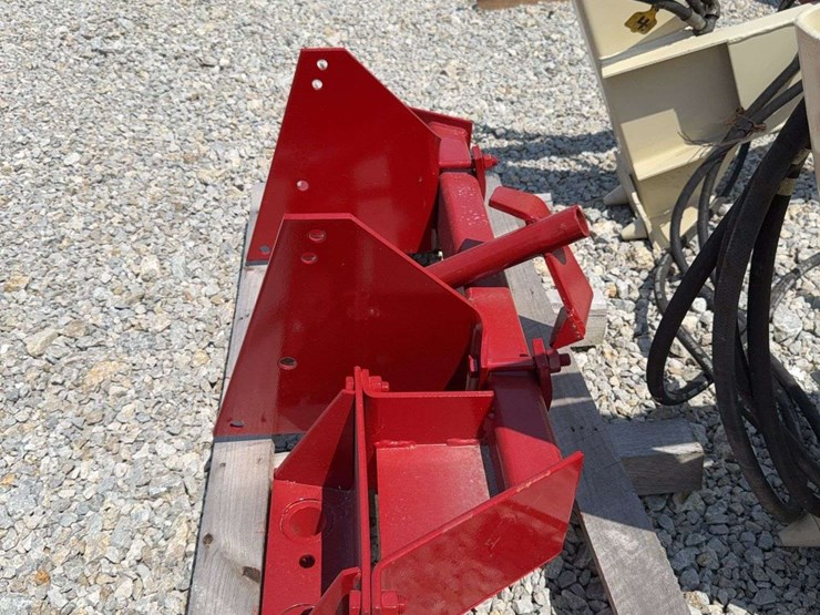 international-loader-image-16