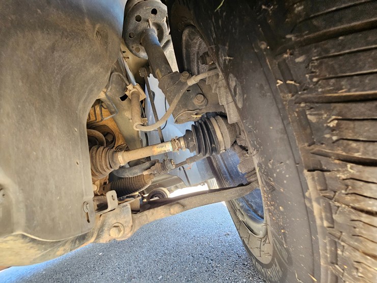 2017-ford-explorer-image-63