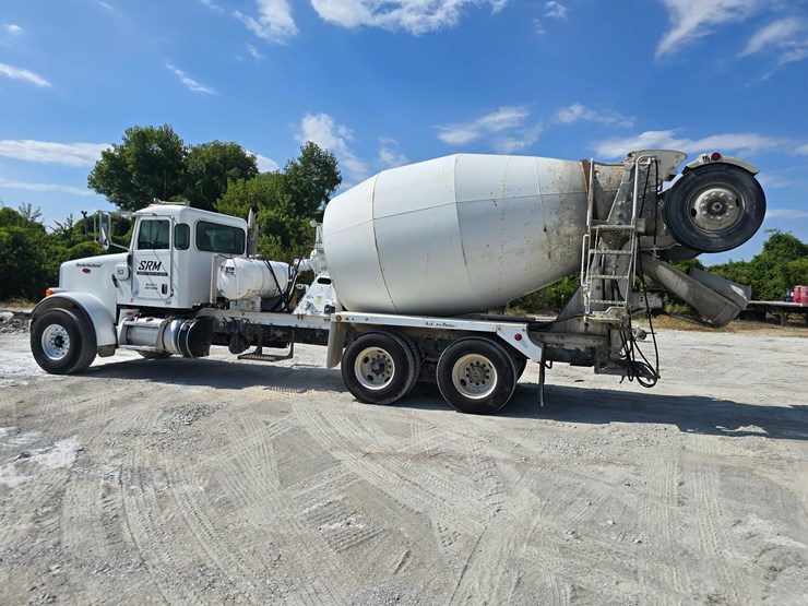 2014-peterbilt-365-image-13