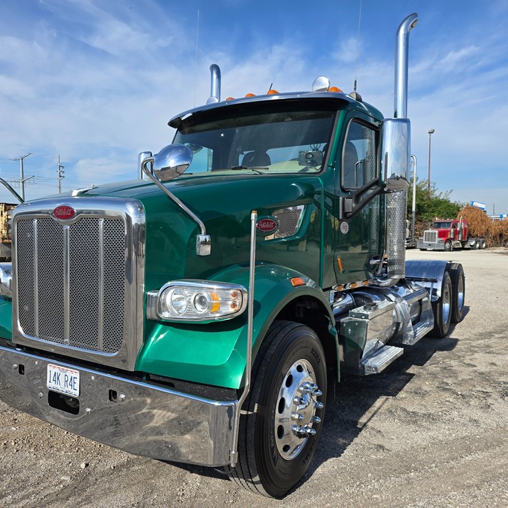 2019 PETERBILT 567