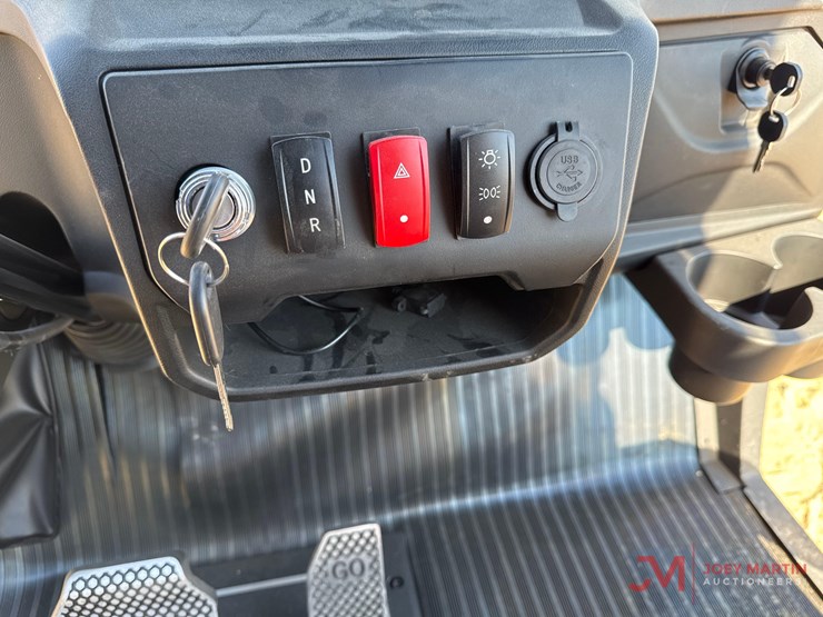 new-electric-sdlgc80-golf-cart-image-14
