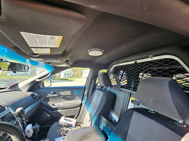 2014-ford-explorer-image-29