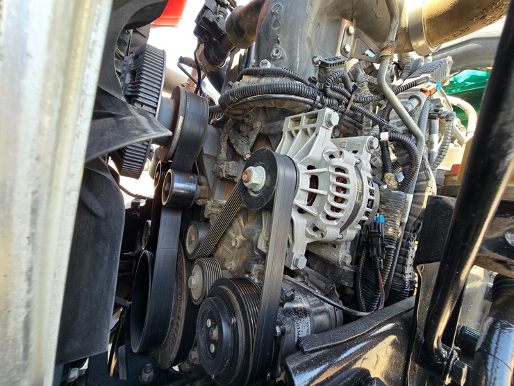 2014-peterbilt-388-image-74