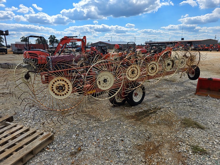 2000-h-&-s-bf16-image-18