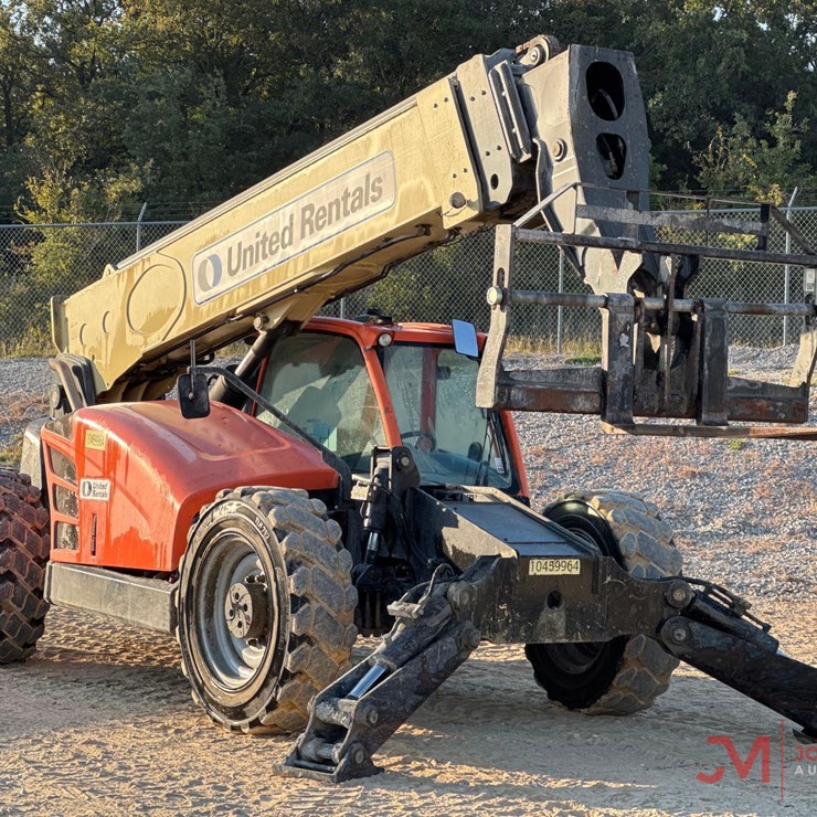 2016 JLG 1255
