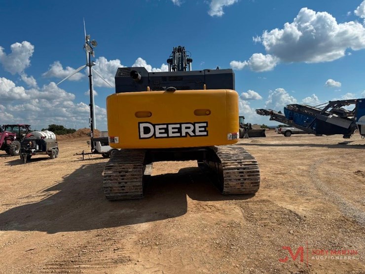 2019-deere-470g-lc-image-11