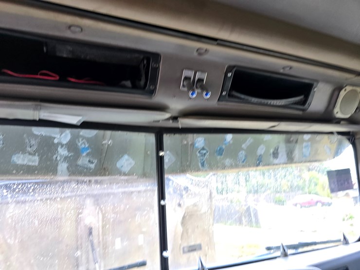 1999-international-9400-image-88