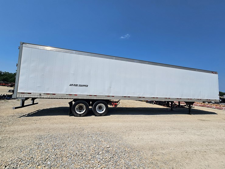 2013-great-dane-trailer-image-7