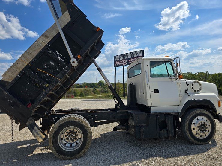 1994-ford-lta9000-image-62