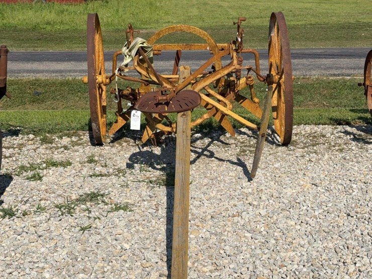 horse-drawn-cultivator-image-1