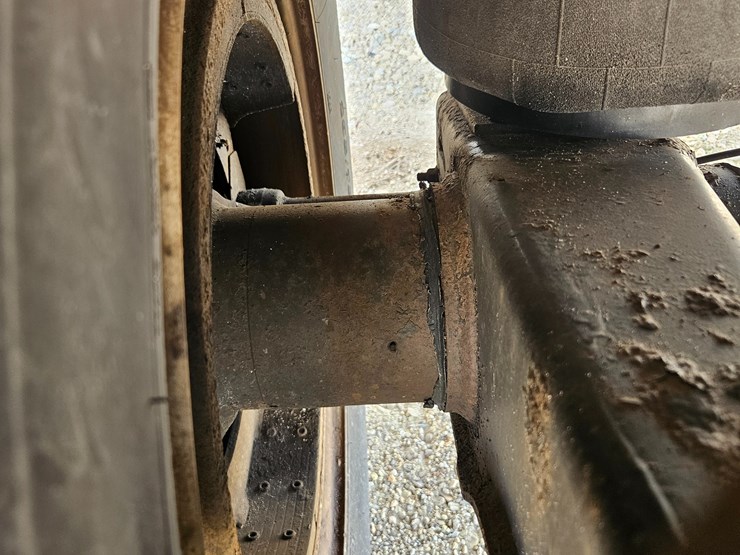 2011-great-dane-flatbed-image-28