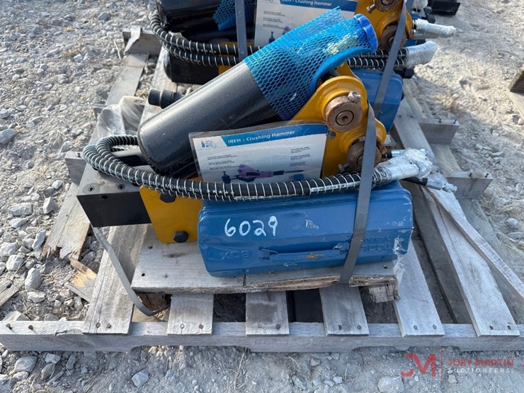 new-iranch-hydraulic-hammer-/-breaker-mini-excavator-attachment-image-2