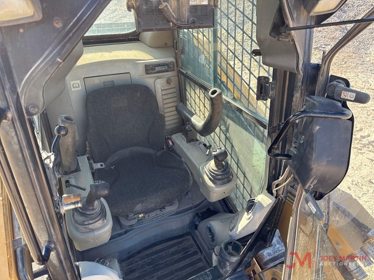 2009-caterpillar-289c-image-15