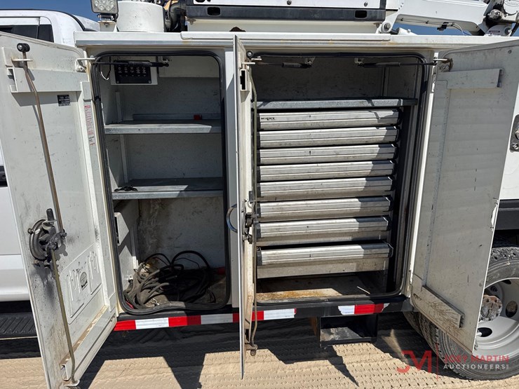 2017-ford-f550-xl-image-13
