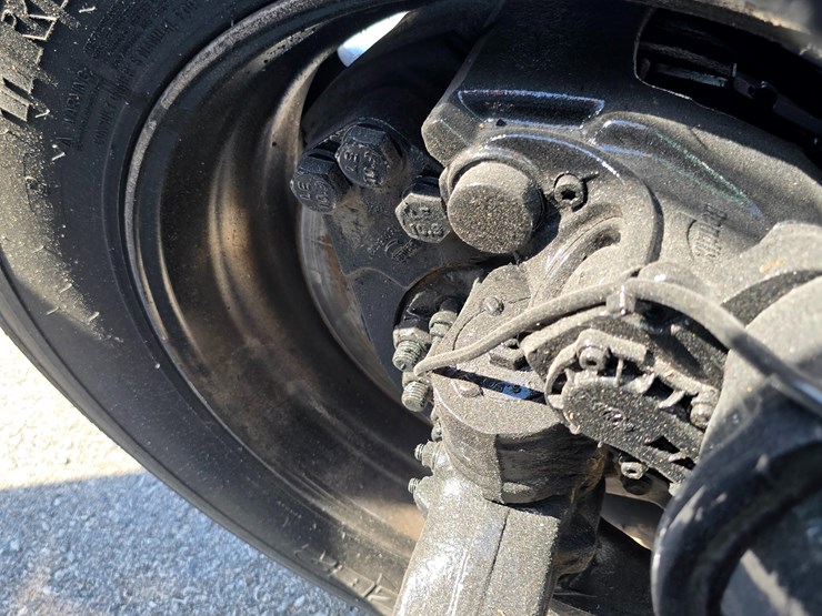 2014-peterbilt-388-image-79