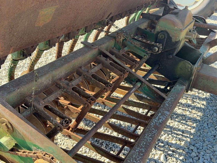 oliver-superior-grain-drill-image-29
