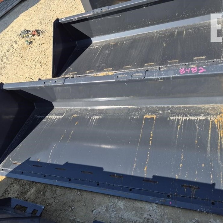 WOLVERINE TDB-11-84W MATERIAL BUCKET