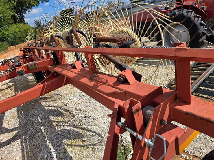 2000-h-&-s-bf16-image-37