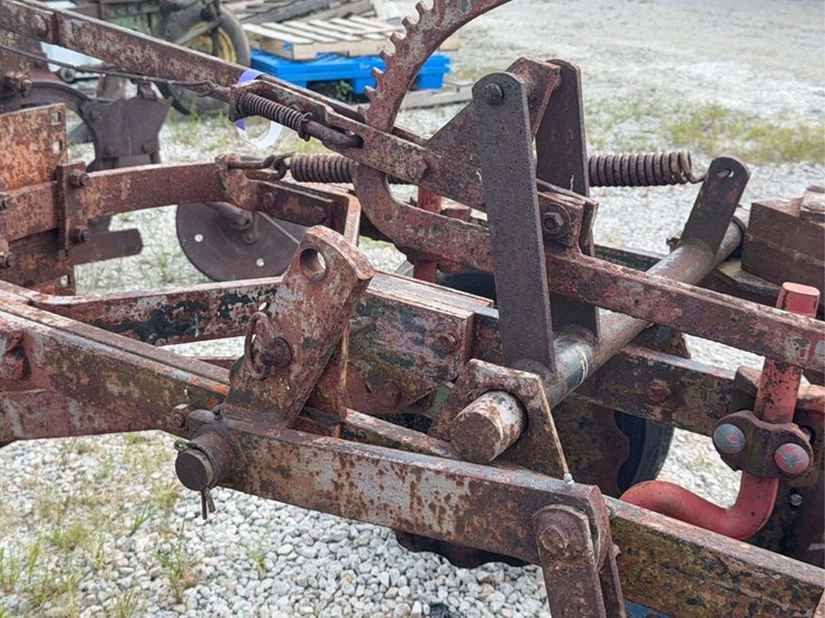 four-bottom-plow-image-32