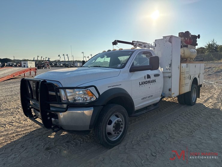 2012-ram-4500-service-truck-image-4