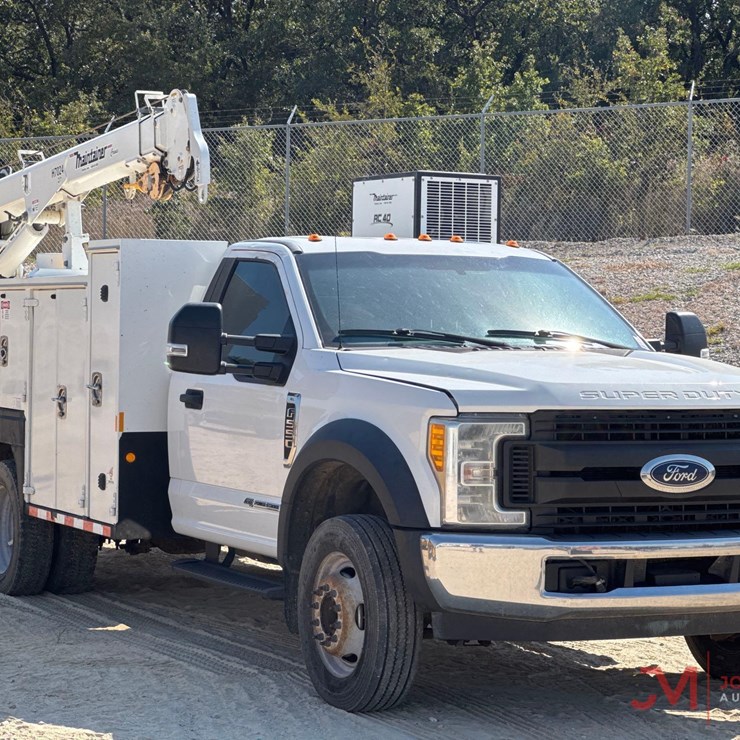 2017 FORD F550 XL