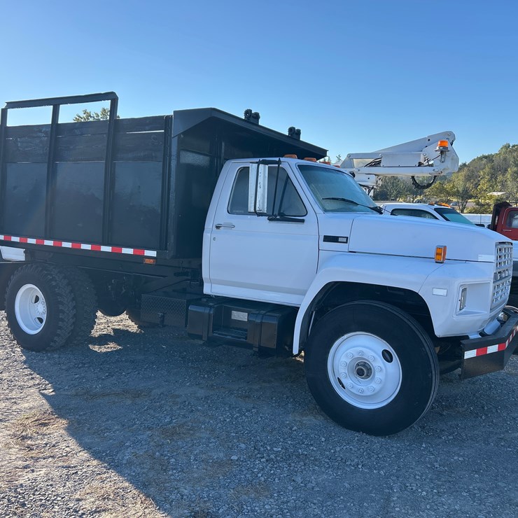 1983 FORD F700