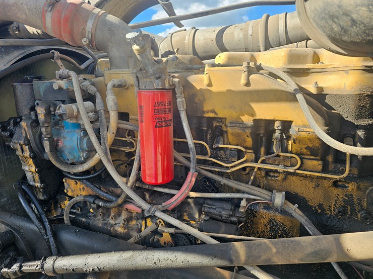 1989-peterbilt-379-image-33