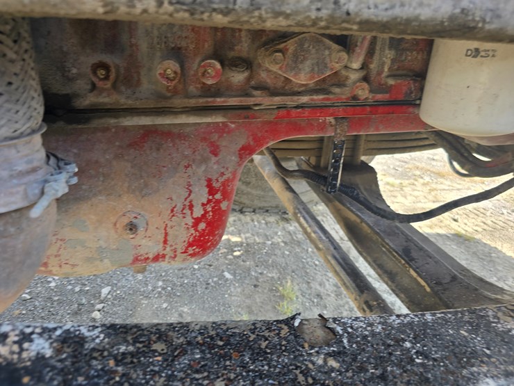 2014-peterbilt-365-image-71