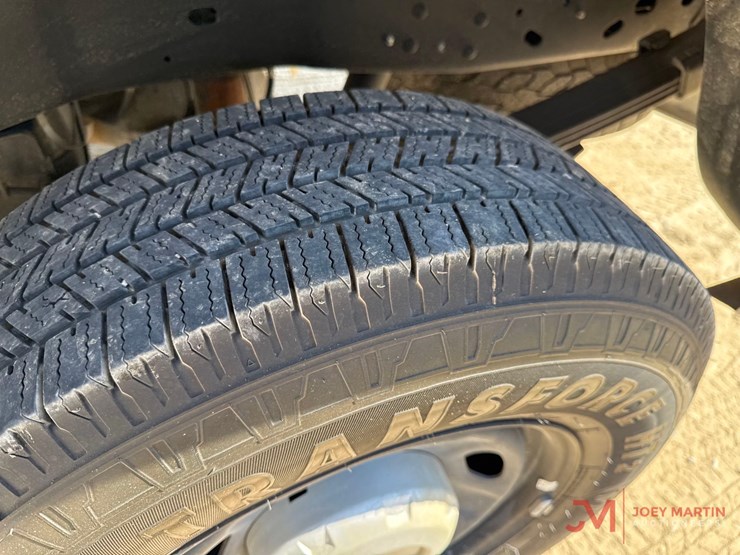 2015-ford-f250-xl-image-7