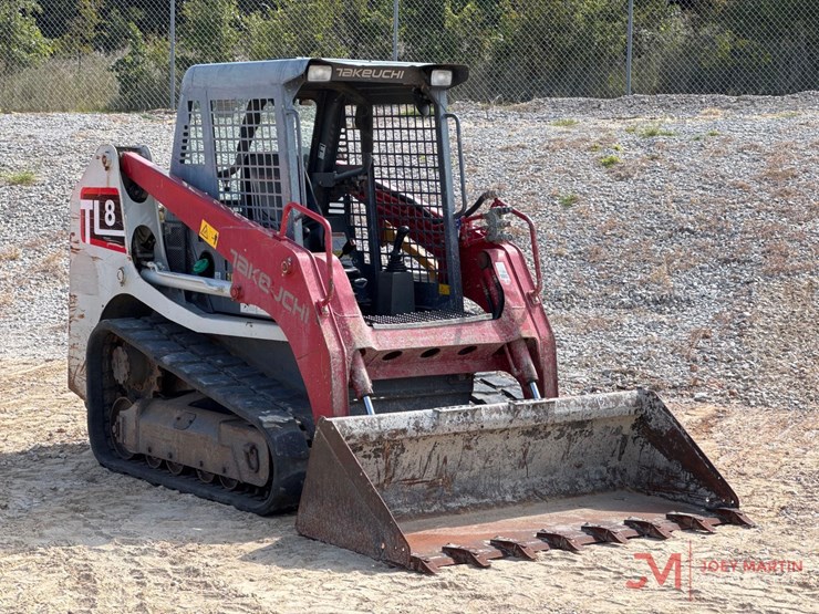 2019-takeuchi-tl8-image-1