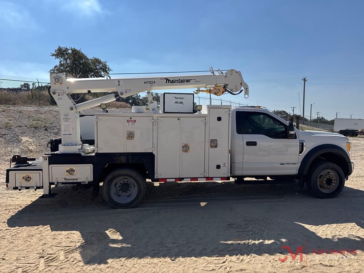 2017-ford-f550-xl-image-2