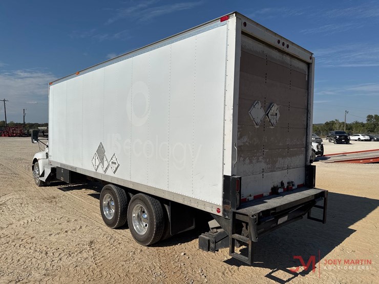 2013-kenworth-t370-image-3
