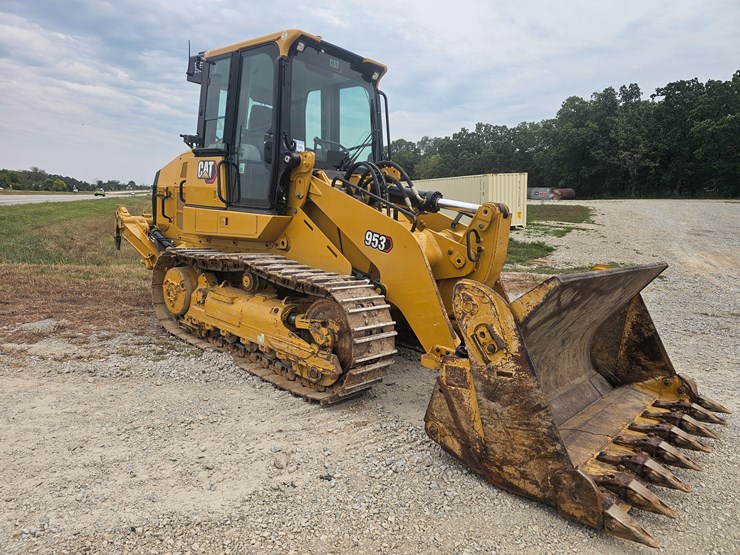 2023-caterpillar-953-image-23