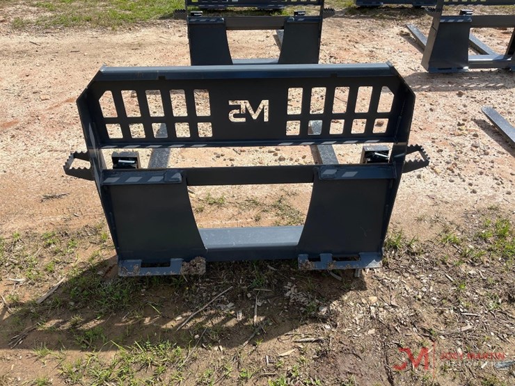 (new)-m5-48"-pallet-forks-&-frame-image-2