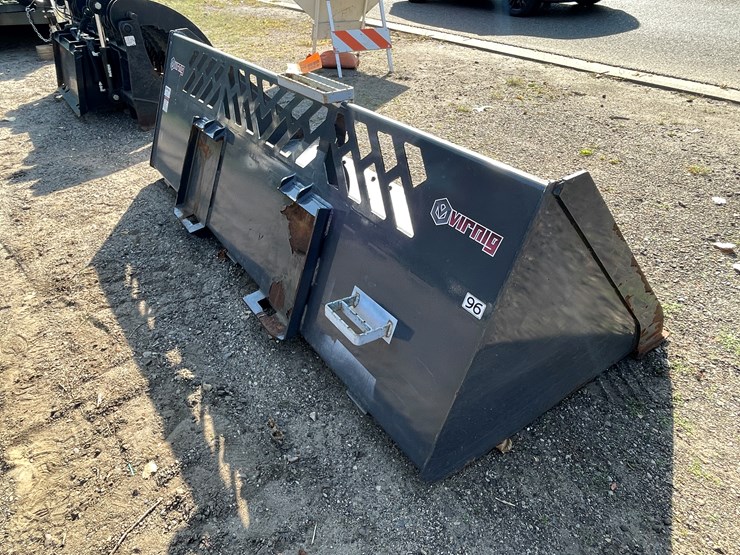 #4305-•-virnig-96"-skid-steer-mount-snow-bucket-image-11